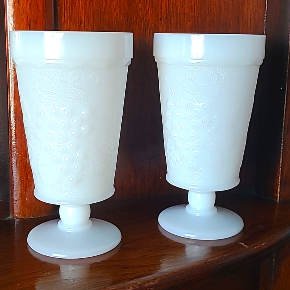 2 milk white vintage harvest grape footed goblets. Approx 1960's